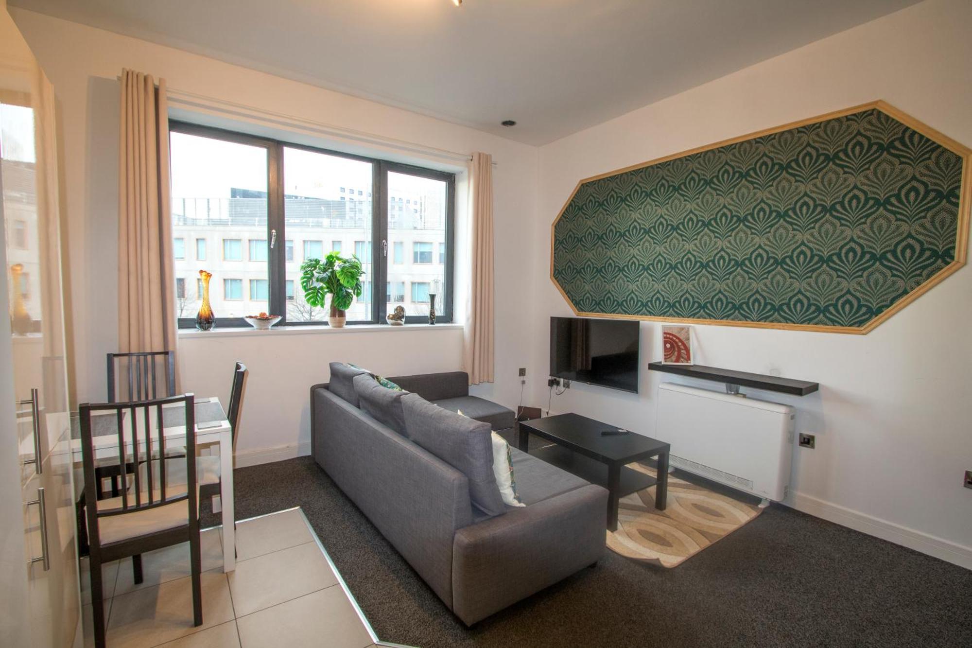 Appartement Ideal For Groups - Lovely 2 Bedroom - Free Parking, Transit Links, Close To Stadiums *